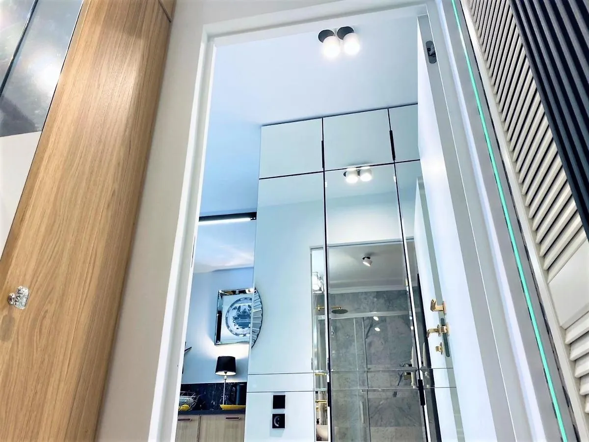 Luxury Apartment At City Center At Palace +Netflix! Warsaw 0*,