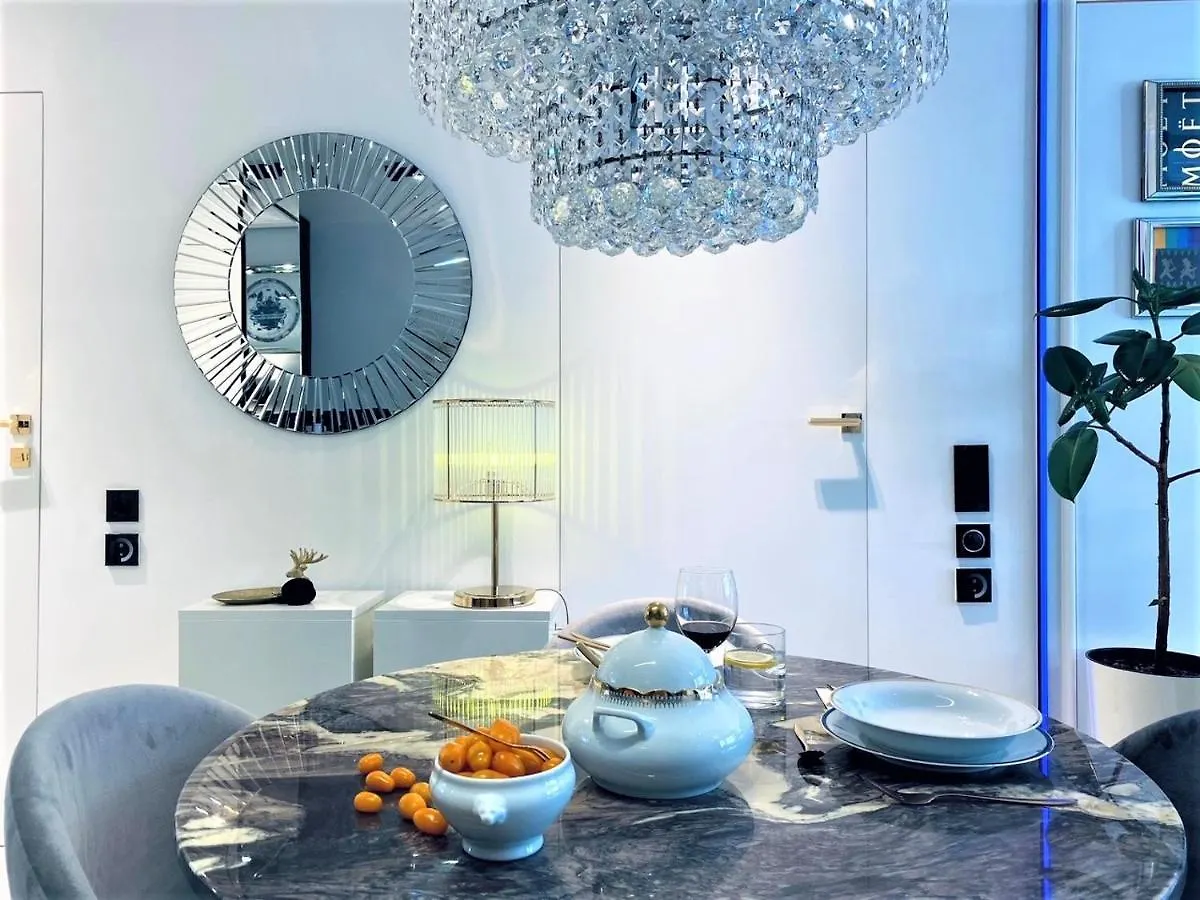 Luxury Apartment At City Center At Palace +Netflix! Warszawa Polska